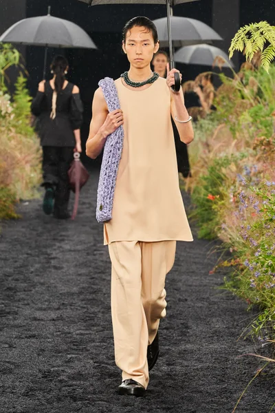 Look 54